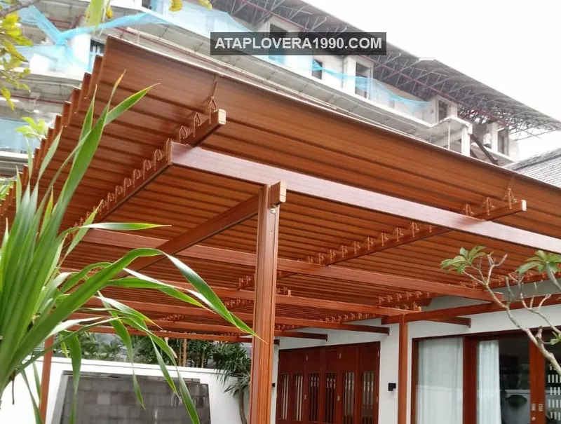 Atap Lovera warna coklat untuk teras rumah